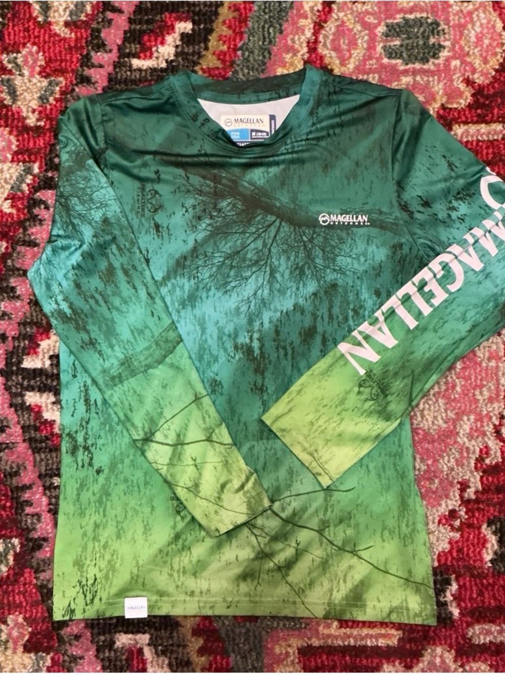 Magellan Outdoors Kids' Green/Teal Long-Sleeve Fishing Shirt 10/12